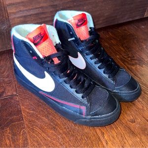 Nike Blazer Mid ‘77 GS ‘Black Atomic Pink’